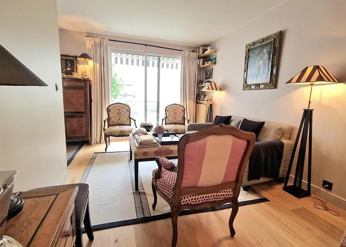 Apartment Iconic Area In - Elegant Parisian